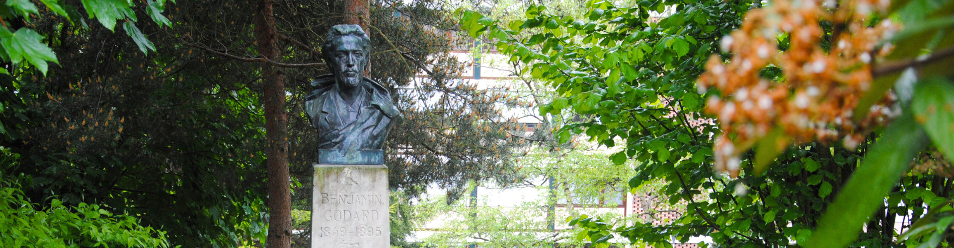 buste de Benjamin Godard